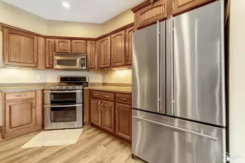 Kitchen - 243 Eagle, Monroe, MI 48162 photo 1 of 7
