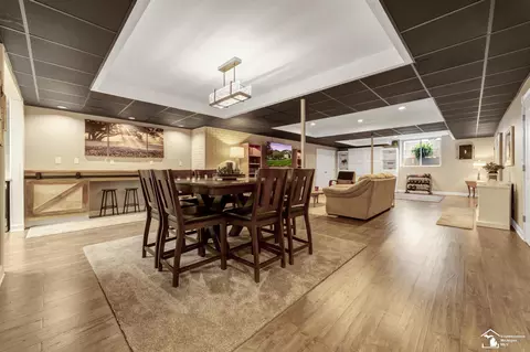 Dining - 243 Eagle, Monroe, MI 48162 photo 3 of 4
