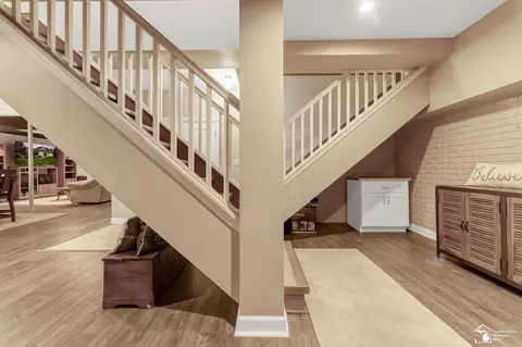 Entry Way - 243 Eagle, Monroe, MI 48162 photo 6 of 9