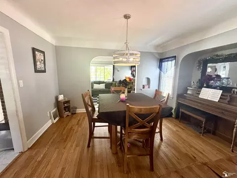 Dining - 47 E Lorain, Monroe, MI 48162 photo 2 of 2