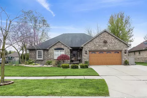 36768 Orchard Lk, New Baltimore, MI 48047
