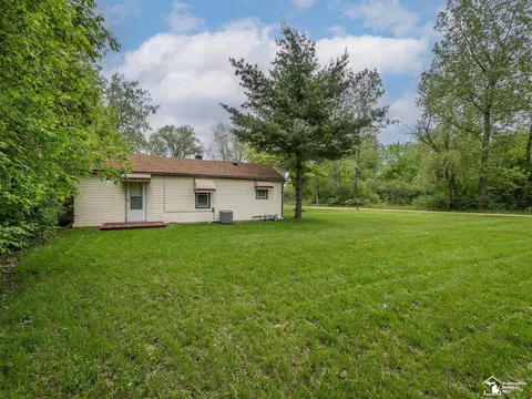 Exterior - 19106 Sylvia, Romulus, MI 48174 photo 6 of 7