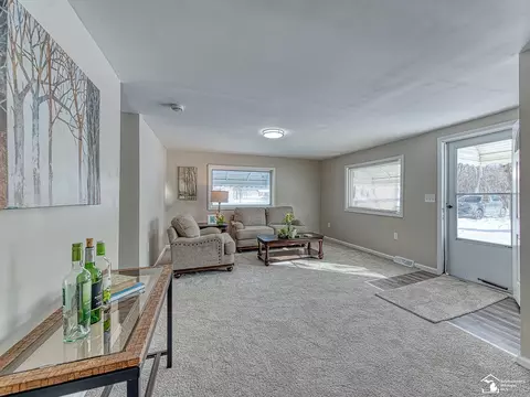 Living - 19106 Sylvia, Romulus, MI 48174 photo 2 of 2
