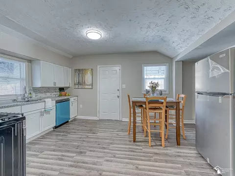 Kitchen - 19106 Sylvia, Romulus, MI 48174 photo 2 of 5