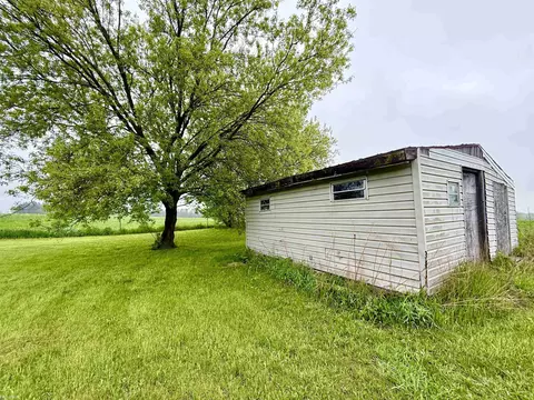 2109 S Bard, Gladwin, MI 48624 photo 23