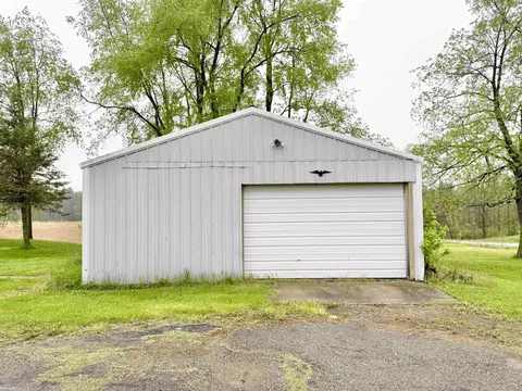 2109 S Bard, Gladwin, MI 48624 photo 58
