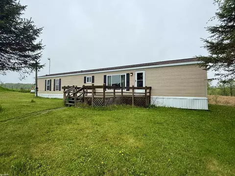 2109 S Bard, Gladwin, MI 48624 photo 3