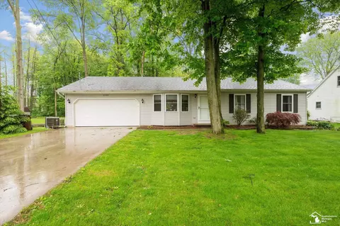 2285 Reddington, Temperance, MI 48182
