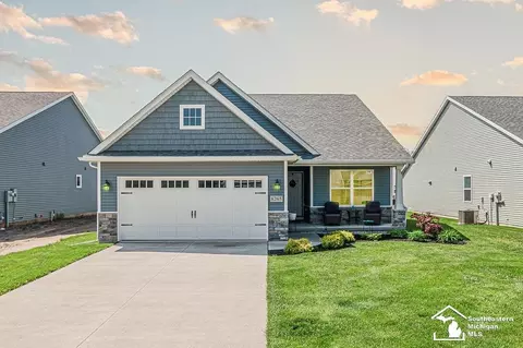 8265 Grande Lk, Temperance, MI 48182