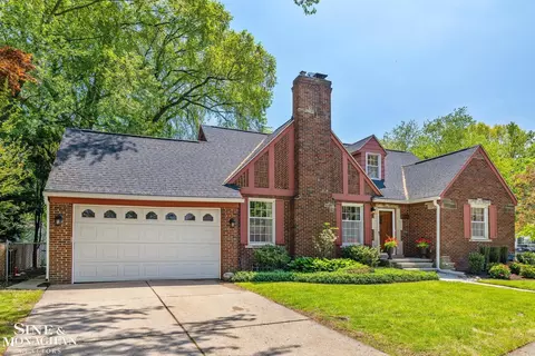 292 Chalfonte, Grosse Pointe Farms, MI 48236