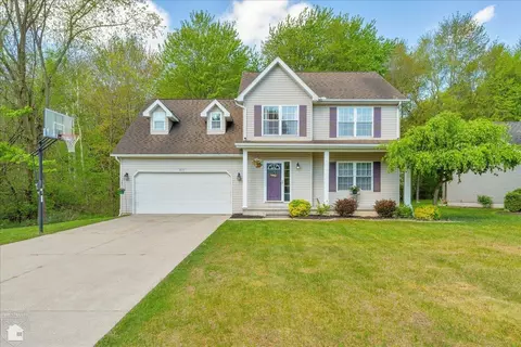 2077 W Edward, Kimball T-wi, MI 48074