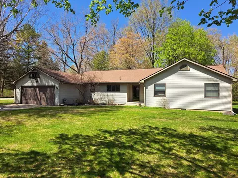 506 Riverside, Clare, MI 48617