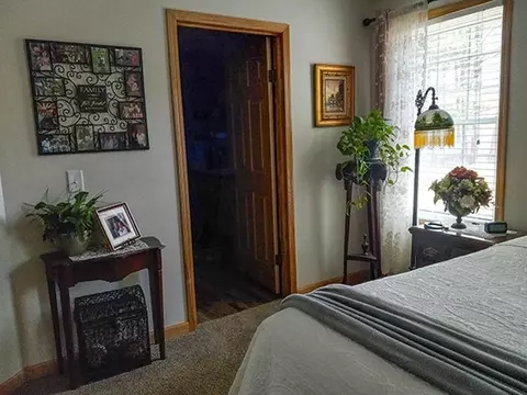 Bedroom - 3436 Lakeshore, Gladwin, MI 48624 photo 3 of 5