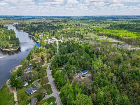View/Area - 3436 Lakeshore, Gladwin, MI 48624 photo 5 of 17