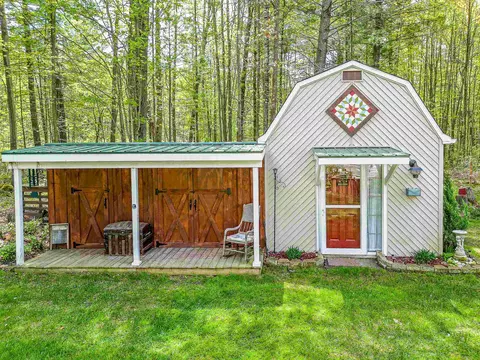 Exterior - 3436 Lakeshore, Gladwin, MI 48624 photo 10 of 30