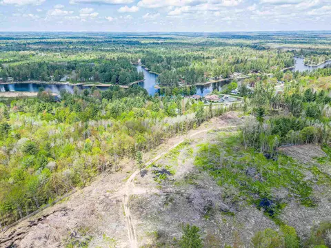 View/Area - 3436 Lakeshore, Gladwin, MI 48624 photo 9 of 17