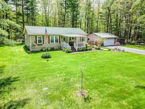 Exterior - 3436 Lakeshore, Gladwin, MI 48624 photo 3 of 30