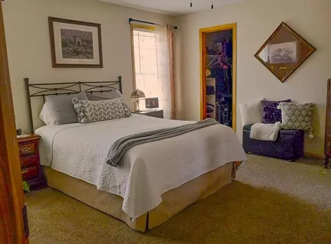 Bedroom - 3436 Lakeshore, Gladwin, MI 48624 photo 2 of 5