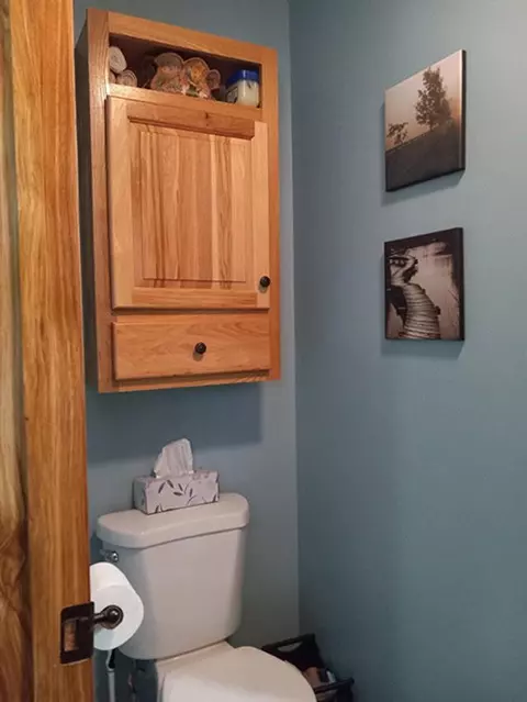 Bath - 3436 Lakeshore, Gladwin, MI 48624 photo 3 of 5