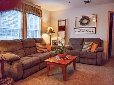 Living - 3436 Lakeshore, Gladwin, MI 48624 photo 1 of 4