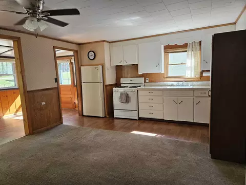 5440 Custer, Harrison, MI 48625 photo 2