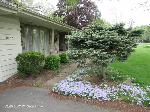 1052 Carter, Flint, MI 48532 photo 2