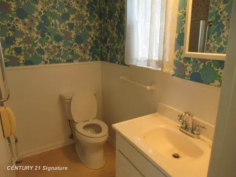 1052 Carter, Flint, MI 48532 photo 13
