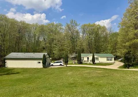 Exterior - 2331 E Monroe, Harrison, MI 48625 photo 8 of 9