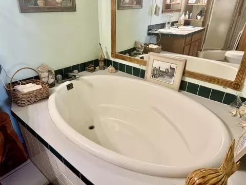 Bath - 2331 E Monroe, Harrison, MI 48625 photo 2 of 4