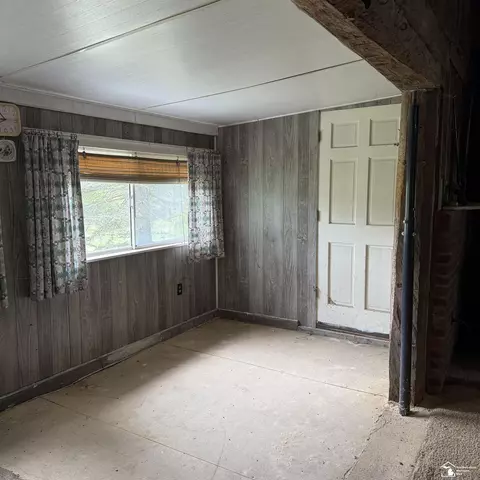 Bedroom - 546 N M-30, Gladwin, MI 48624 photo 5 of 7
