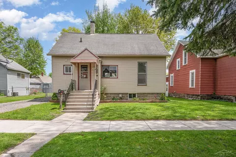 602 N Warner, Bay City, MI 48706
