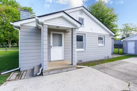 1816 Saint Clair, Algonac, MI 48001