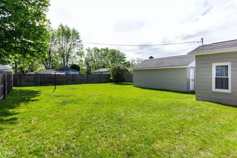 Exterior - 1816 Saint Clair, Algonac, MI 48001 photo 4 of 6
