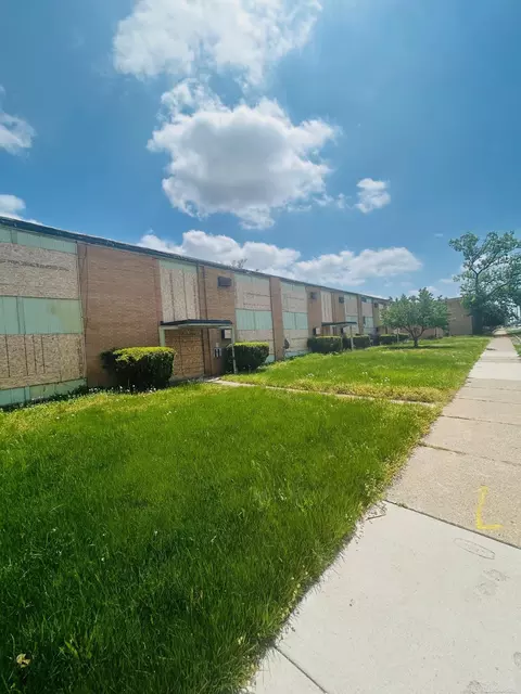 16660 Greenfield, Detroit, MI 48235