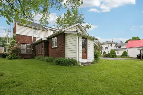 Exterior - 132 E Michigan, Clinton, MI 49236 photo 5 of 7