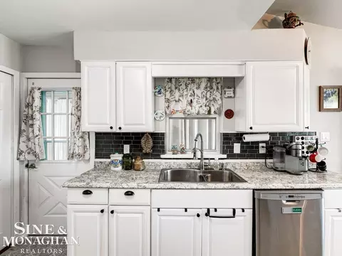 149 Kenyon Rd, Algonac, MI 48001 photo 11