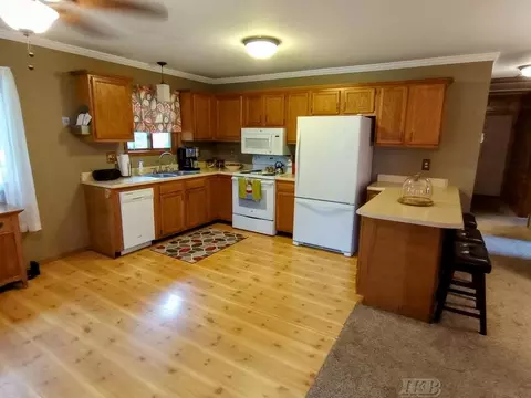 Kitchen - 3809 Peninsular, Gladwin, MI 48624 photo 1 of 1