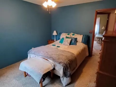 Bedroom - 3809 Peninsular, Gladwin, MI 48624 photo 1 of 3