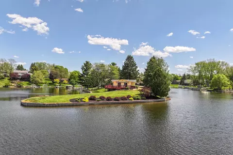 7500 Ore Knob, Fenton, MI 48430