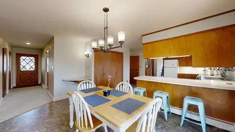 Dining - 7 Seventh, South Range, MI 49963 photo 3 of 4