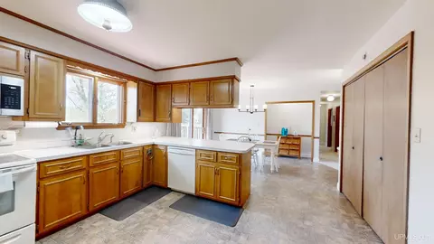 Kitchen - 7 Seventh, South Range, MI 49963 photo 6 of 6