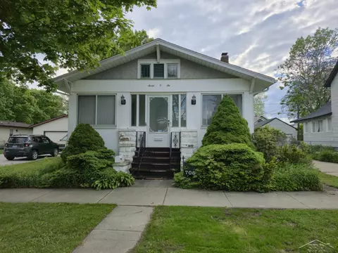 706 S Erie, Bay City, MI 48706