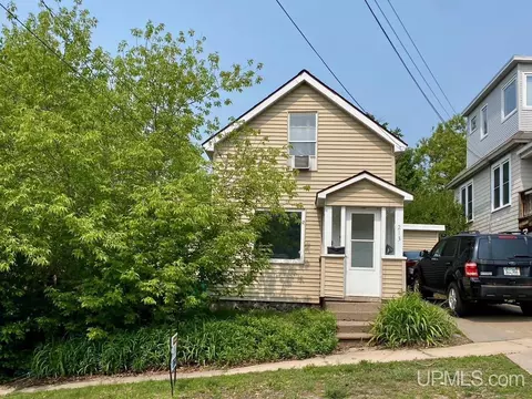 213 N Fifth, Marquette, MI 49855