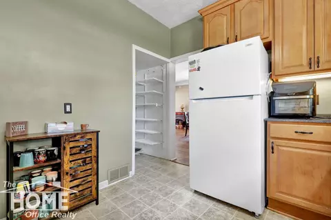 Kitchen - 102 E Second, Morrice, MI 48857 photo 4 of 4