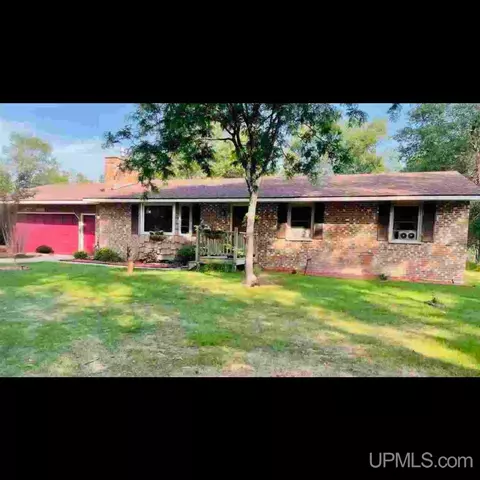 7477 S Lake Bluff 05, Gladstone, MI 49837