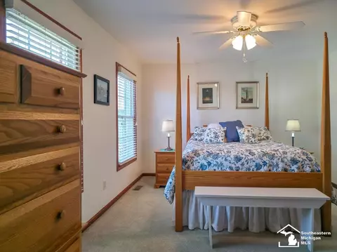979 Tottenham, Monroe, MI 48161 photo 22