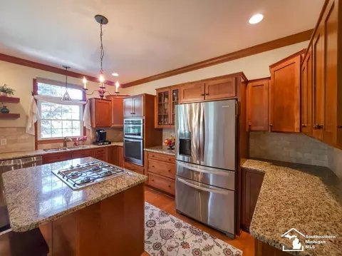 979 Tottenham, Monroe, MI 48161 photo 11