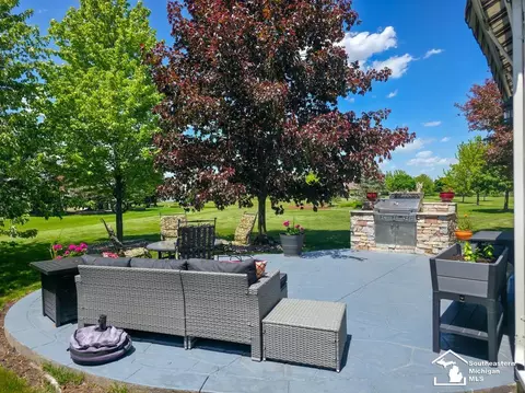 979 Tottenham, Monroe, MI 48161 photo 29
