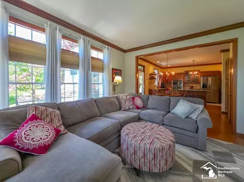 979 Tottenham, Monroe, MI 48161 photo 7