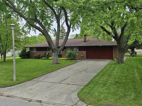 4801 W Westgate, Bay City, MI 48706
